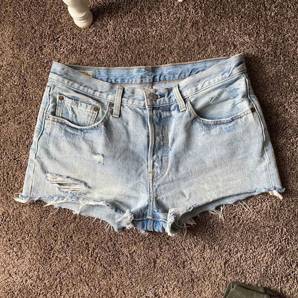 Levi 501 Jean shorts size 30